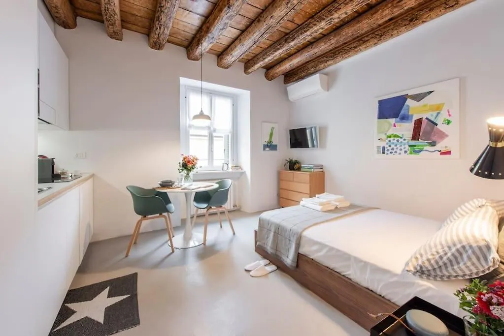 Design Studio A Porta Venezia - Le Case Di Daniela location