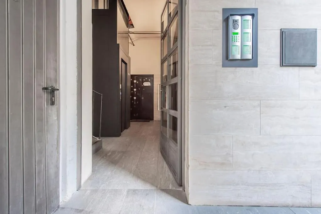 Design Studio A Porta Venezia - Le Case Di Daniela Milánó Apartman